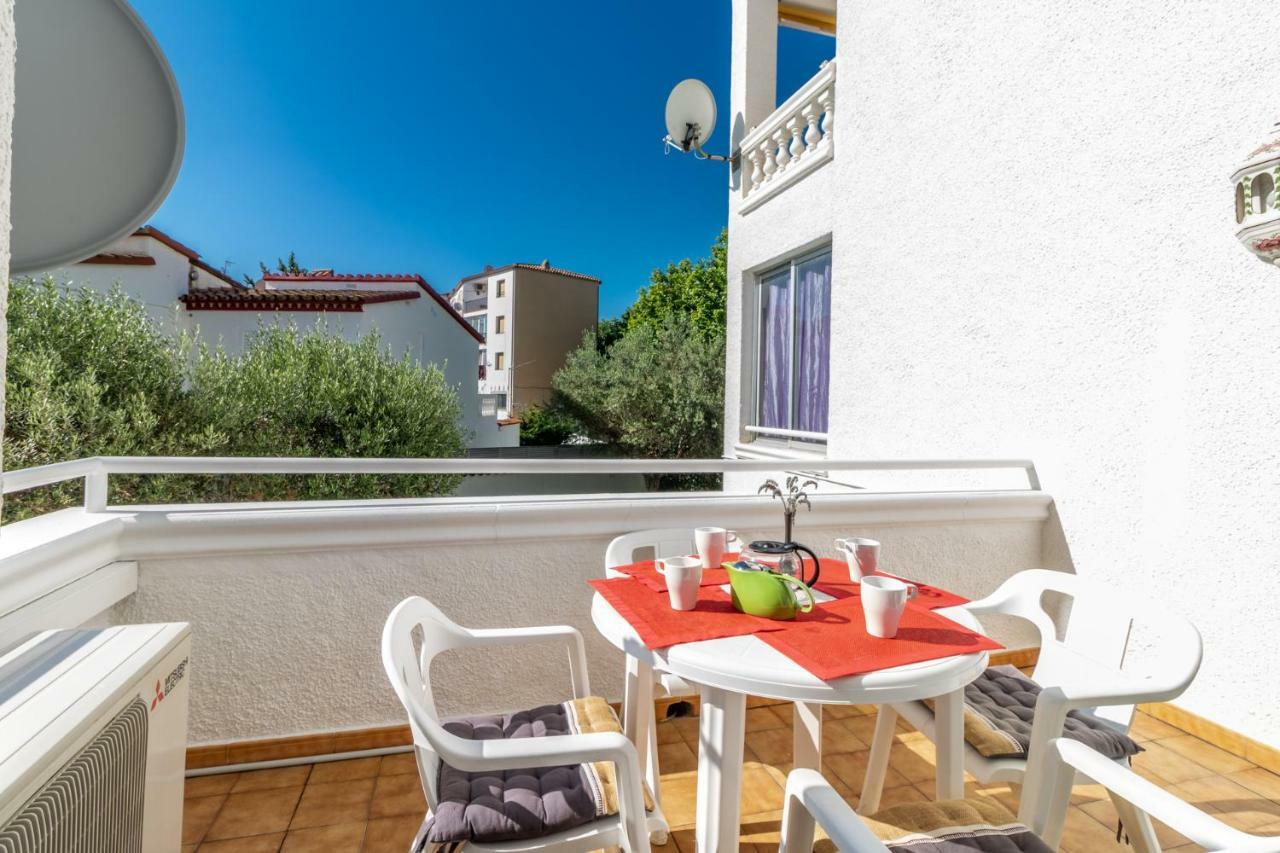 Goldhome - Valira Empuriabrava Exterior photo